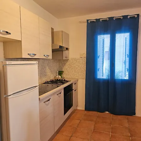 Semesterbostad Casa Elicriso La Caletta